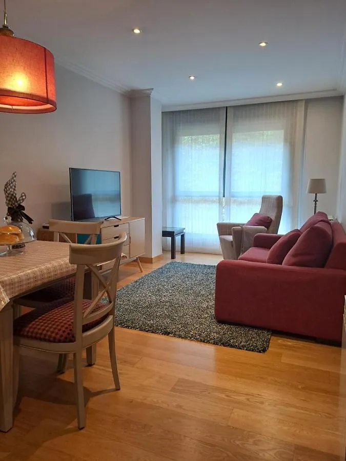 Apartamento En El Centro Con Garaje Directo. Bilbao