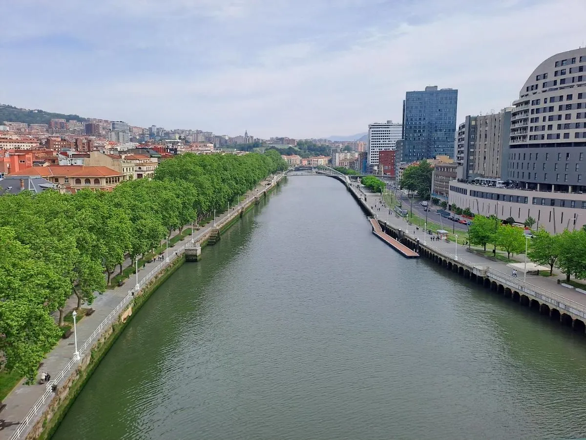 Apartamento En El Centro Con Garaje Directo. Bilbao Španělsko